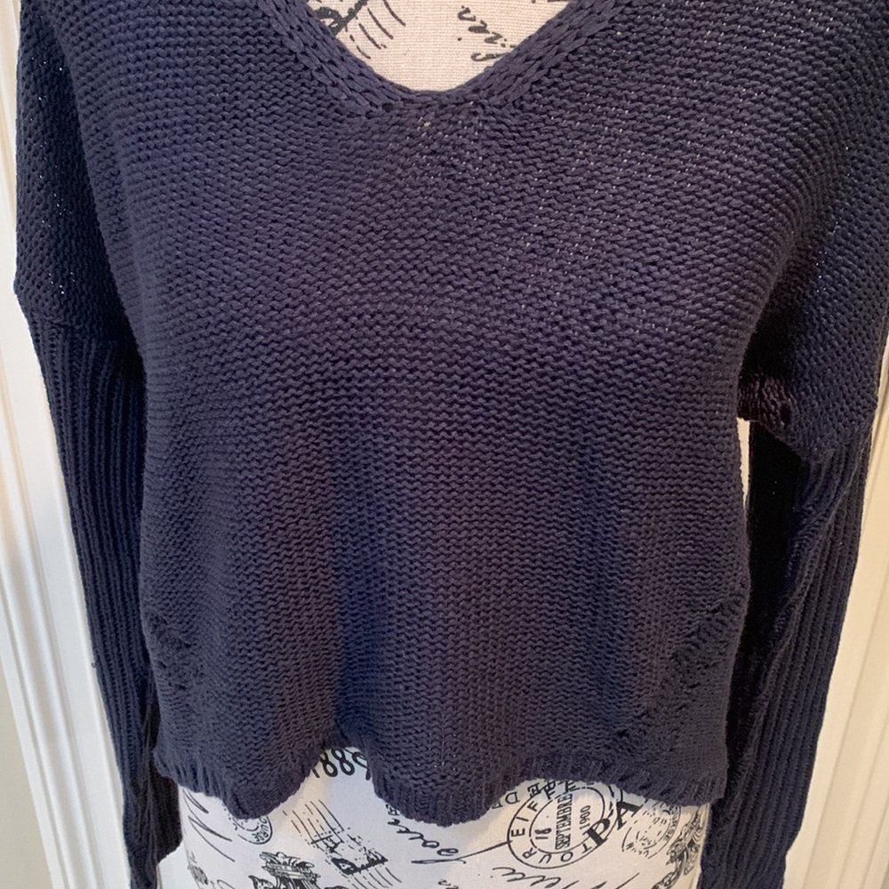 RD Style Knit Pullover. Navy Blue. Size medium.